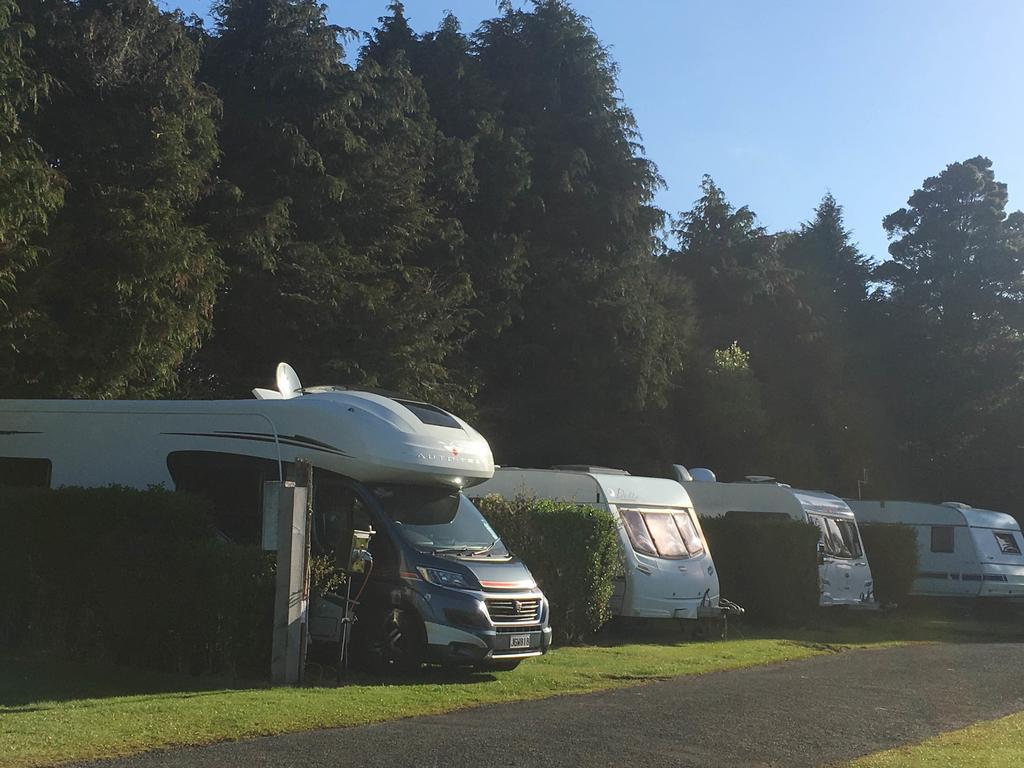 Stratford Motel & Holiday Park Exterior foto