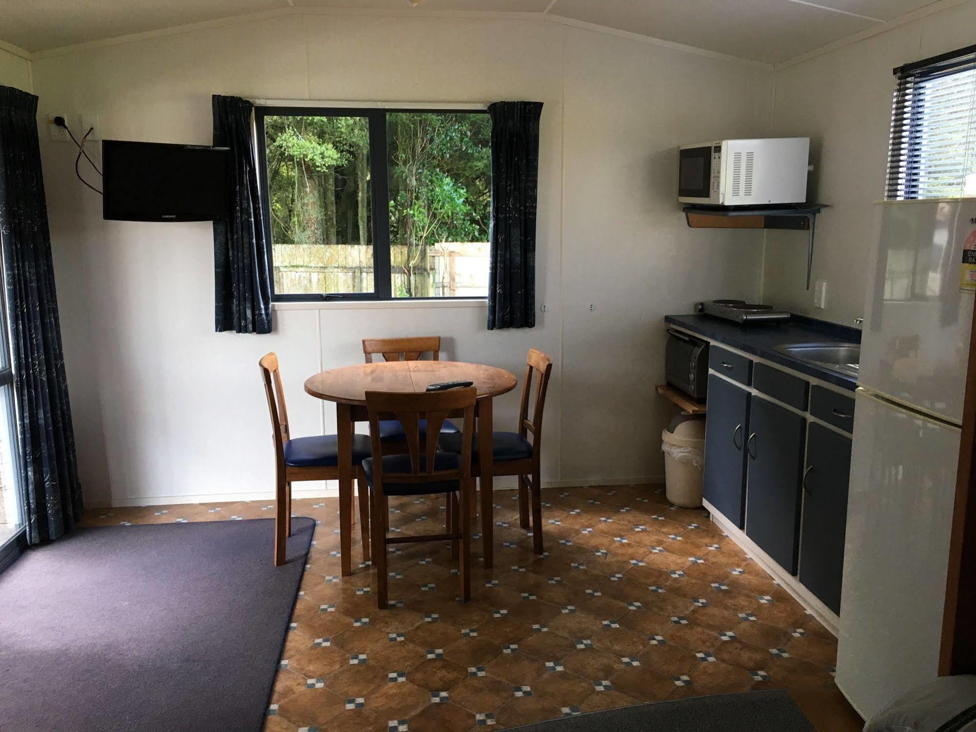 Stratford Motel & Holiday Park Exterior foto